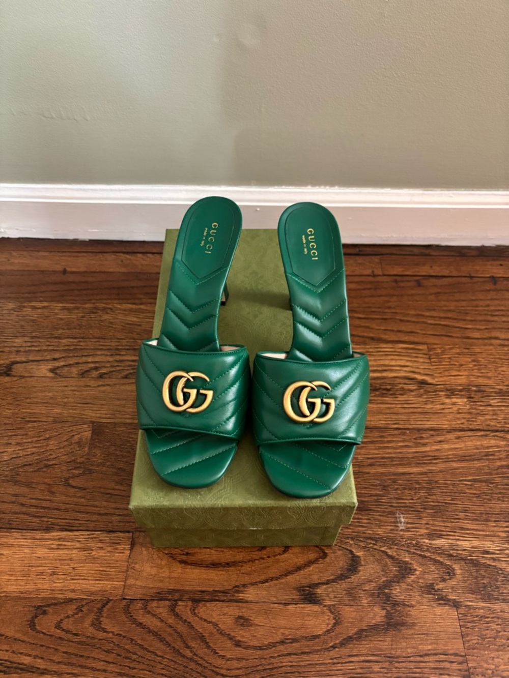 Gucci Green Leather GG Logo Slide Mules